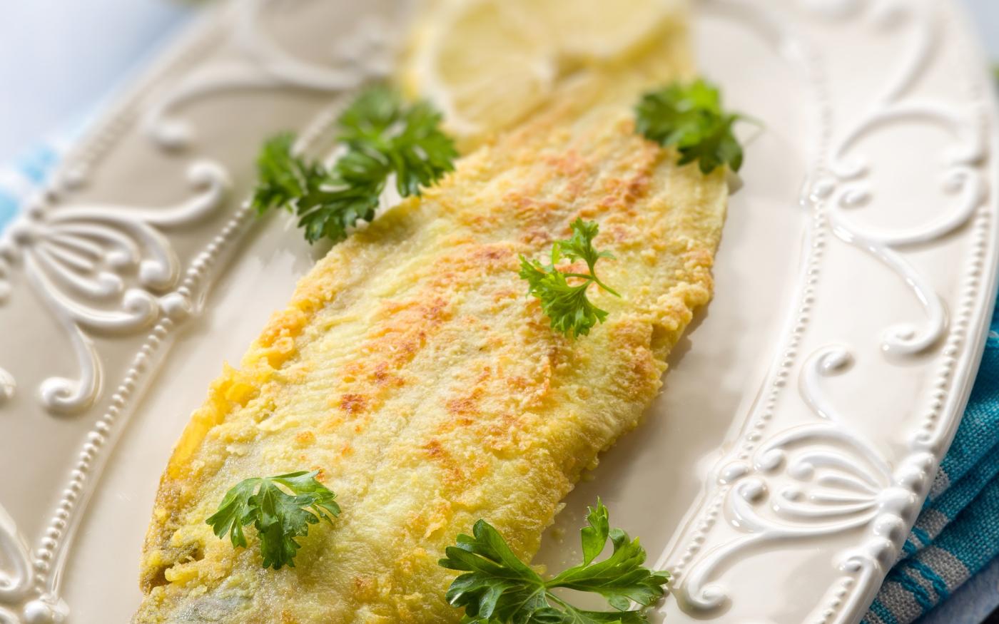 Gebakken tong met kruidensaus