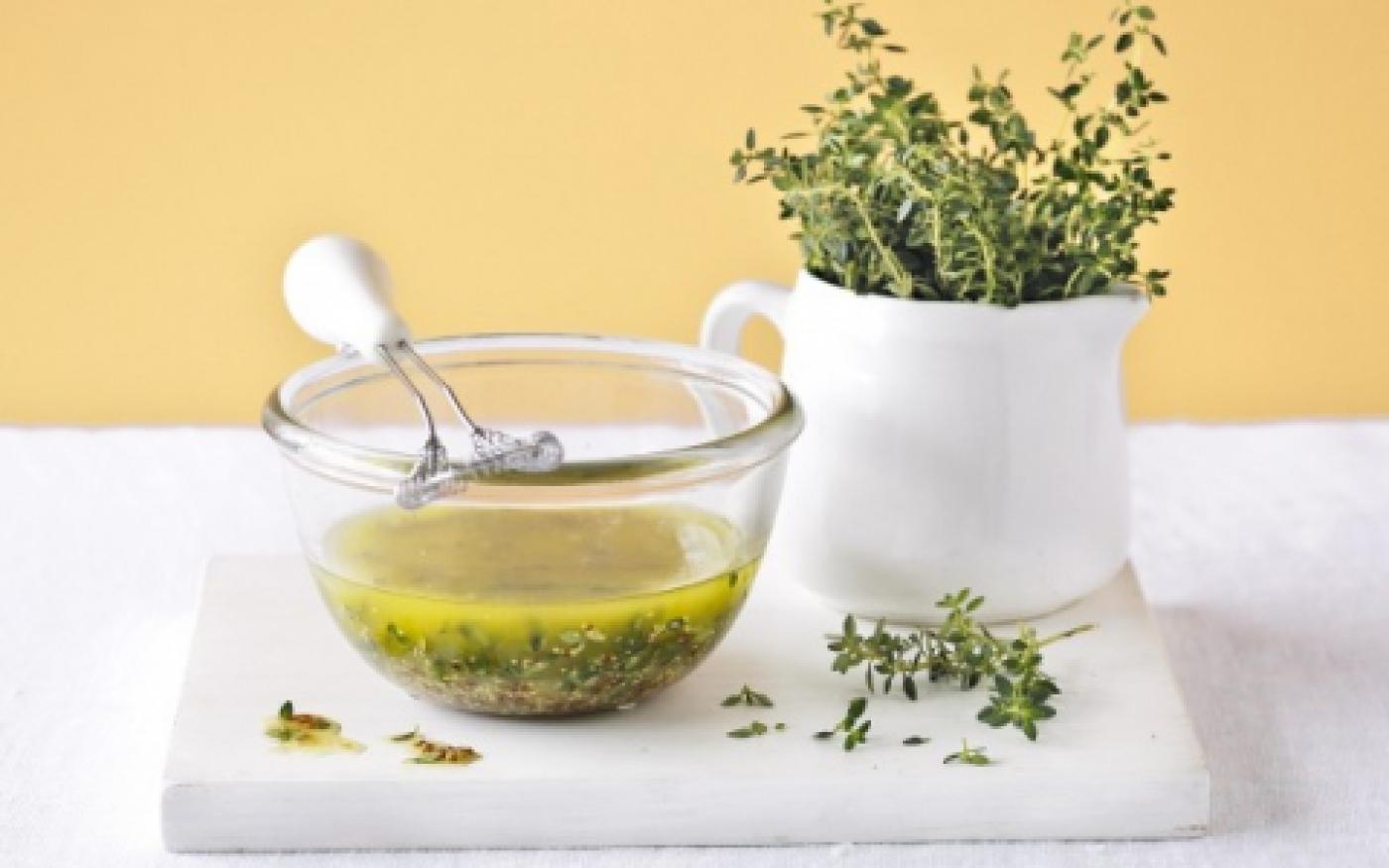 Witte wijn, tijm en mosterd marinade