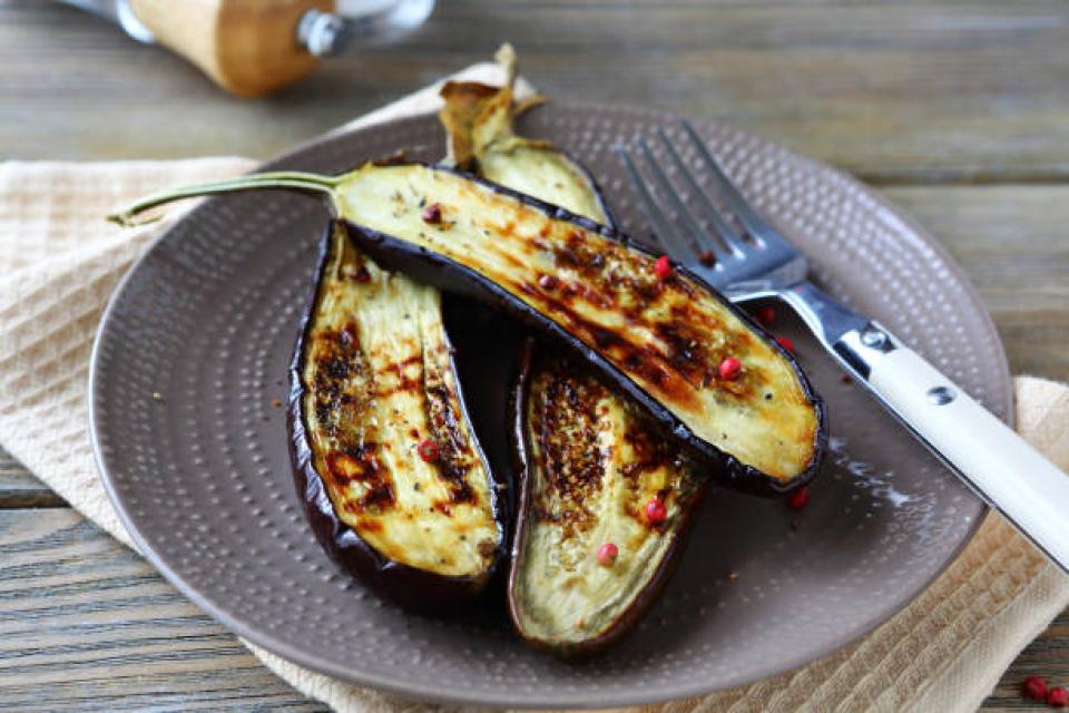 Gegrilde aubergine