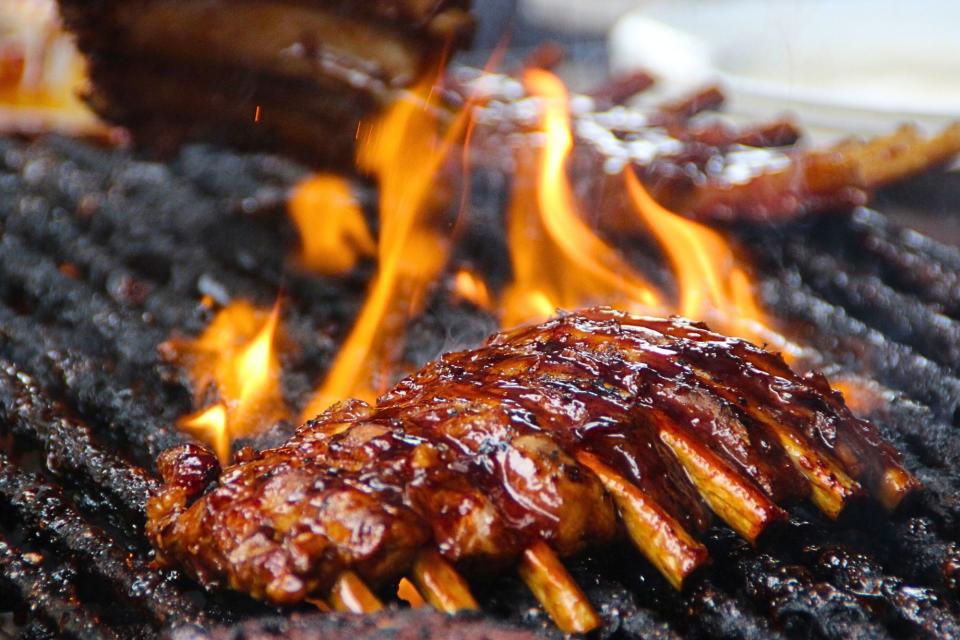 Spareribs uit de oven en op de BBQ